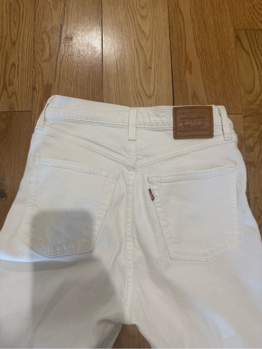 Levi's High Rise White Women’s Jeans size 27 Button Fly Closure - Picture 7 of 10